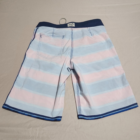 Vans Boys swim trunks/board shorts - Picture 7 of 7